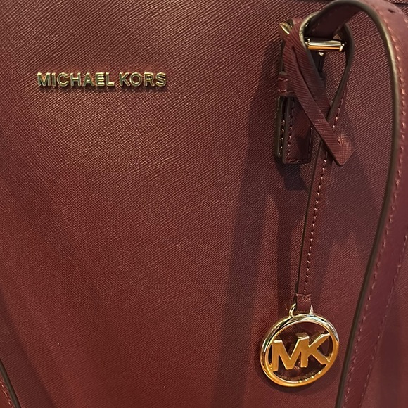 Michael Kors Merlot Leather Tote with Gold Hardware - Picture 2 of 16